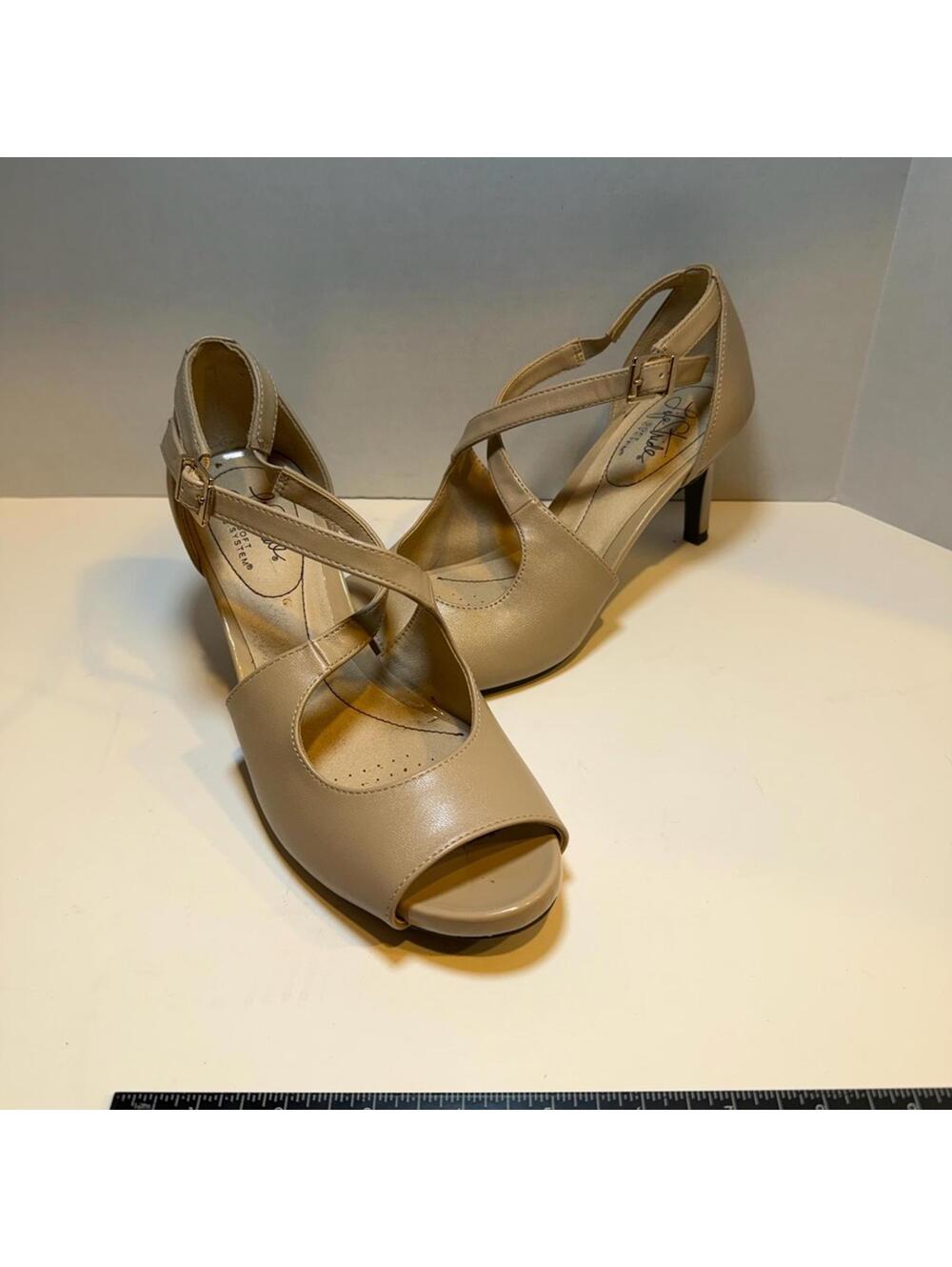 Chic Beige Women's Heels Prom